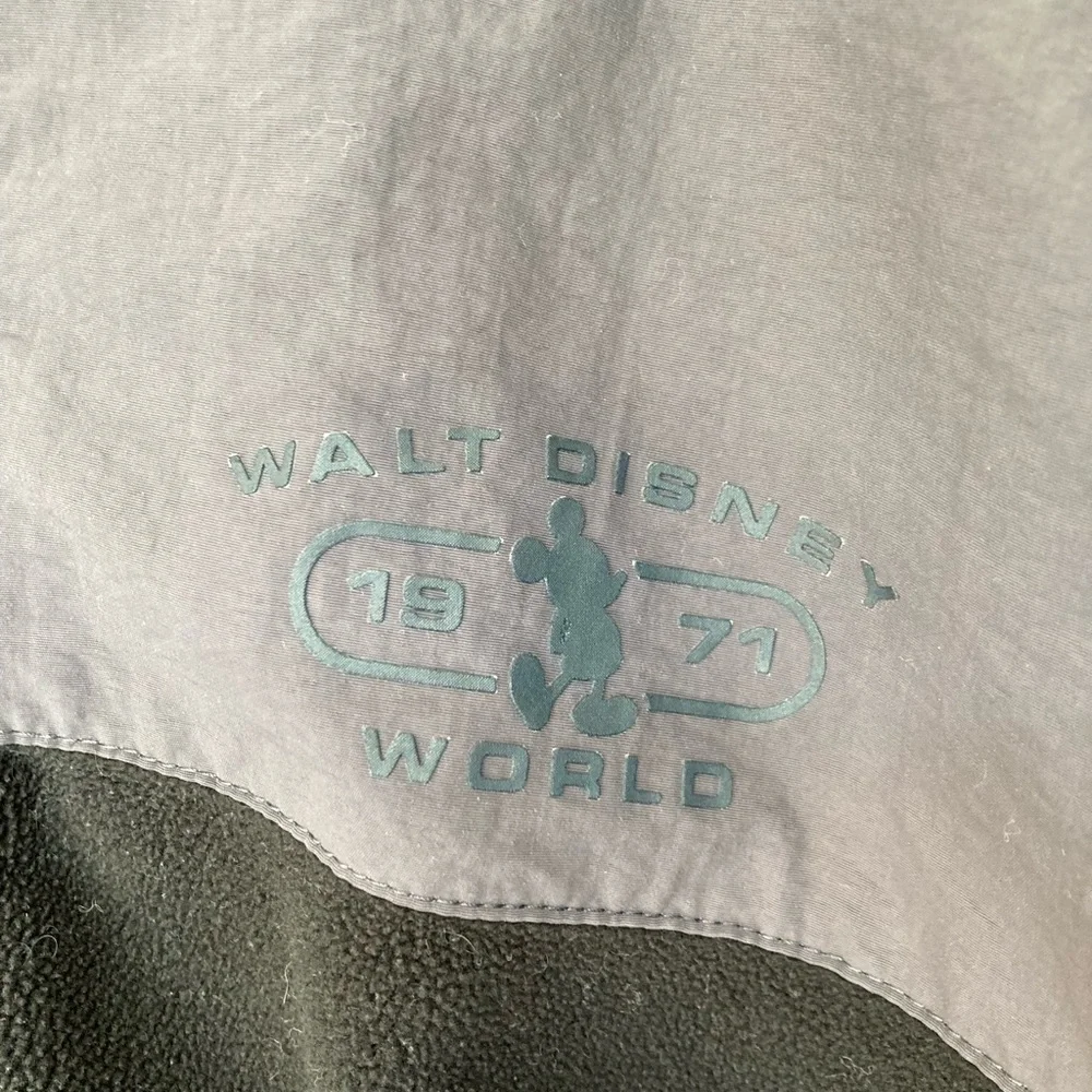 Walt Disney World fleece jacket Full Zip Lined Small Graphic Mickey Mouse Black